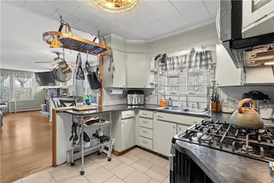 1 Capron Rd, Smithfield, RI 02917 - photo 4