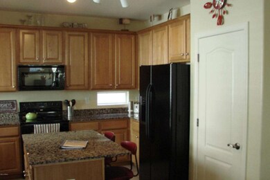 SPACIOUS KITCHEN