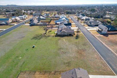 918 Hawthorn Ln unit 24, Fredericksburg, TX 78624 - photo 3