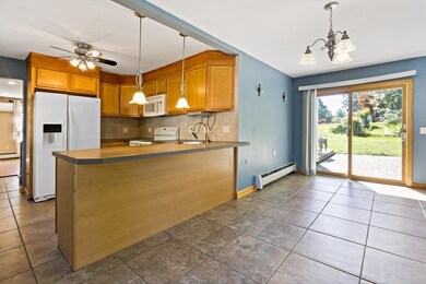 44 Sowams Dr, Bristol, RI 02809 - photo 4