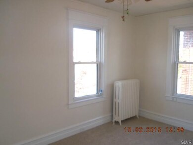 1737 W Greenleaf St, Allentown, PA 18104 - photo 5