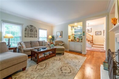 Family room with wet bar