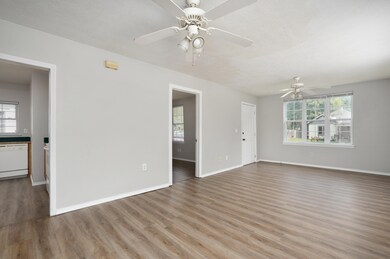1527 N Irving Ave-8