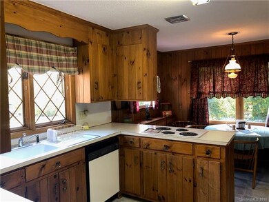 212 E End Ave, Statesville, NC 28677 - photo 5