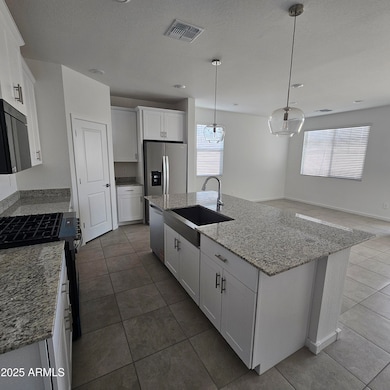 30509 W Oleander Way, Buckeye, AZ 85396 - photo 5