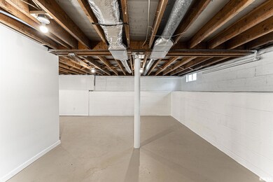 214 Welch Dr, Lincoln, IL 62656 - photo 5