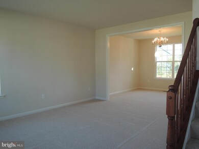 7360 Tottenham Dr, White Plains, MD 20695 - photo 4