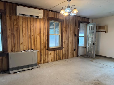 39 Guinea Rd, Biddeford, ME 04005