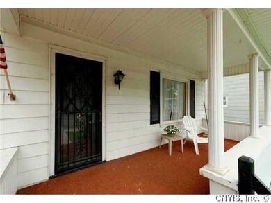 Porch - Open Nice open porch