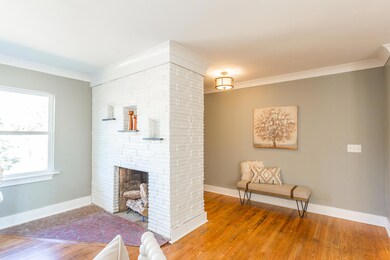 211 Lakeview Dr, Rossville, GA 30741 - photo 7