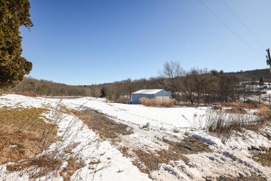 8 Cemetery Rd, Roaring Bk Tp, PA 18444 - photo 6