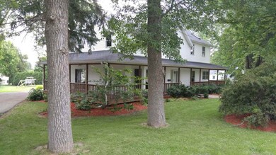 603 Janesville St, Oregon, WI 53575 - photo 2