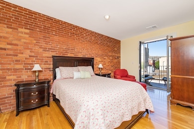 193 Saint Botolph St unit 4, Boston, MA 02115 - photo 6