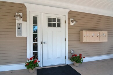 100 Burrill St unit 8, Swampscott, MA 01907 - photo 3