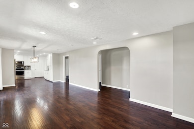 301 W Pierce St, Whitestown, IN 46075 - photo 5