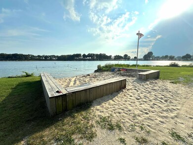 128 Ems D21 Ln, Syracuse, IN 46567 - photo 2