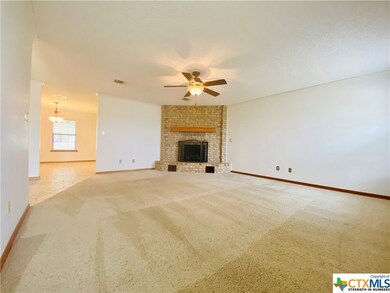 641 Jayline Dr, Temple, TX 76501 - photo 4