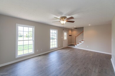 722 Helmwood Cir, Mount Washington, KY 40047 - photo 6