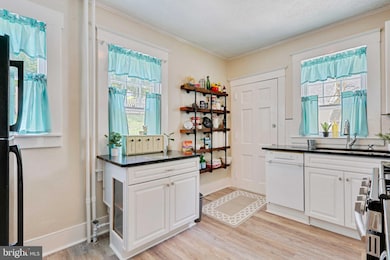 6112 Smith Ave, Baltimore, MD 21209 - photo 7