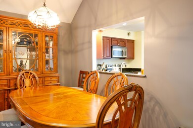 15058 Holleyside Dr, Dumfries, VA 22025 - photo 7