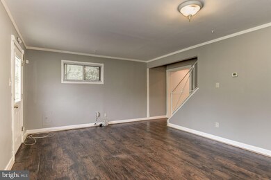 6915 Forest Terrace, Hyattsville, MD 20785 - photo 5