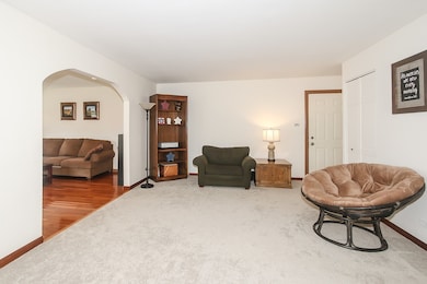 4001 Wilke Rd, Rolling Meadows, IL 60008 - photo 6