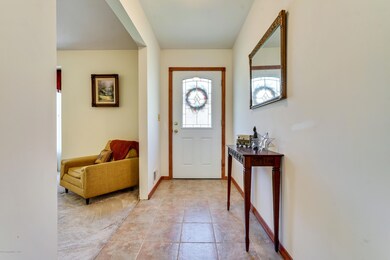 12 Mistletoe Ct Howell NJ-print-016-5-Fo