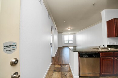 7575 Kirby Dr unit 3403, Houston, TX 77030 - photo 4