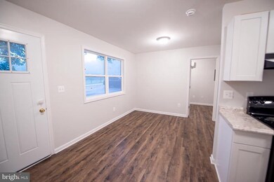 22880 Dement Ln unit 3, California, MD 20619 - photo 3