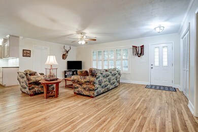 4801 Holloway Rd, Alvin, TX 77511 - photo 7