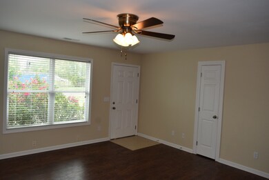 702 Vincent St, Manchester, TN 37355 - photo 2