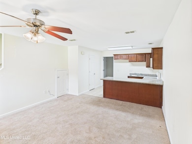 CAM04654G0-PR0020-STILL005