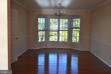 8111 Mike Shapiro Dr, Clinton, MD 20735 - photo 5