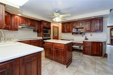 Kit w Subzero Fridge and Wolf Stove