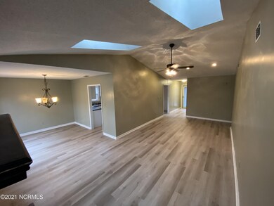 1013 Foscue Dr, Jacksonville, NC 28540 - photo 5