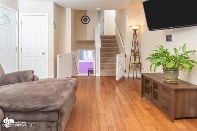 04-Living Room_DMD_8056
