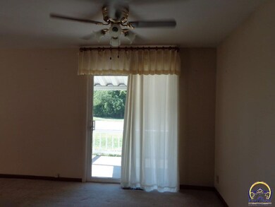 1244 SW 31st St, Topeka, KS 66611 - photo 5