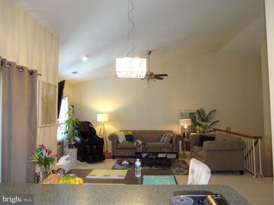 12951C Grays Pointe Rd, Fairfax, VA 22033 - photo 3