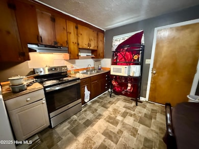 210 Calhoun Dr, Wilmington, NC 28412 - photo 3