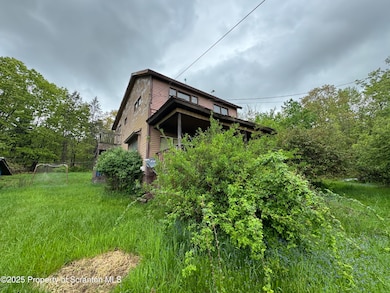 515 Parallel Dr, Scranton, PA 18504 - photo 2