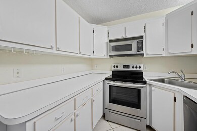 2732 SW Matheson Ave unit 112-H2, Palm City, FL 34990 - photo 7