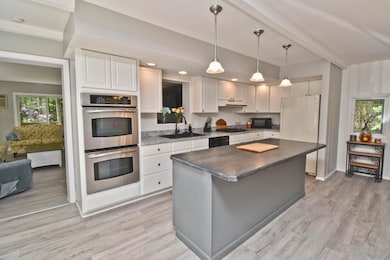 2 Kitchen (2)