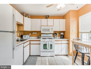 2604 Thistledown Ct unit 2604, Sewell, NJ 08080 - photo 6