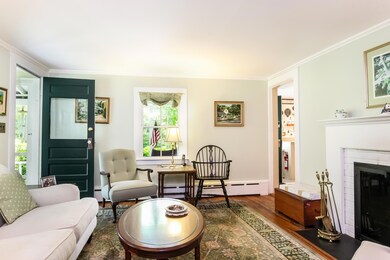 004-Living_Room-4334332-print