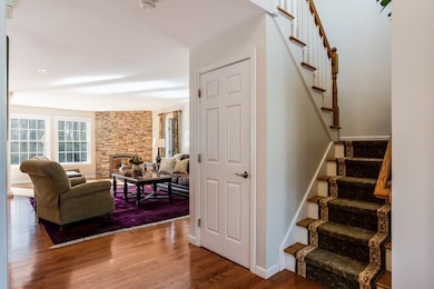 9 Deer Run Dr, Wilbraham, MA 01095 - photo 4