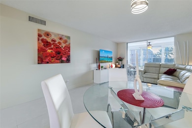 9380 Sunrise Lakes Blvd unit 207, Sunrise, FL 33322 - photo 3