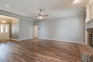 305 Fanning Dr, Hurst, TX 76053 - photo 7