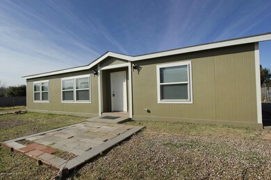 1426 E Ginter Rd Tucson AZ-large-002-Fro