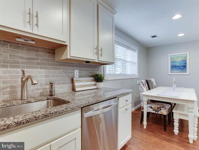 1480 Lowell Ct, Crofton, MD 21114 - photo 6