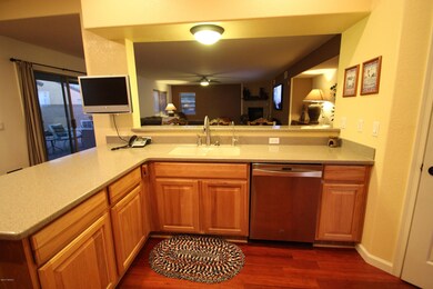 Kitchen 5.JPG